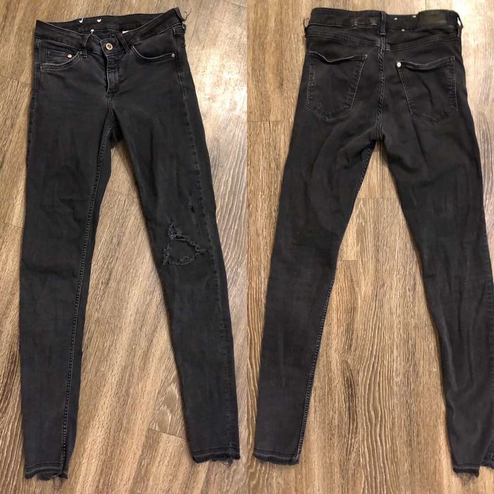 Black skinny jeans from H&M in a size 25 - Picture 1 of 4